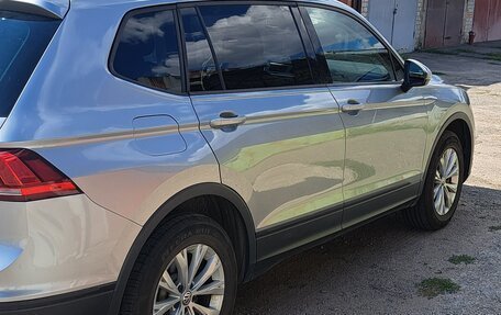 Volkswagen Tiguan II, 2019 год, 2 500 000 рублей, 6 фотография