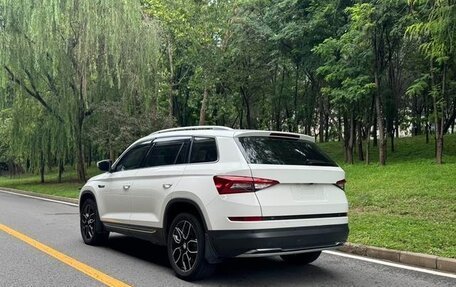 Skoda Kodiaq I, 2022 год, 2 200 050 рублей, 4 фотография