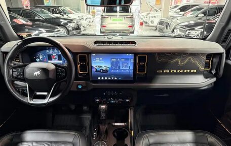 Ford Bronco, 2025 год, 6 560 000 рублей, 7 фотография
