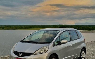 Honda Fit III, 2010 год, 730 000 рублей, 1 фотография