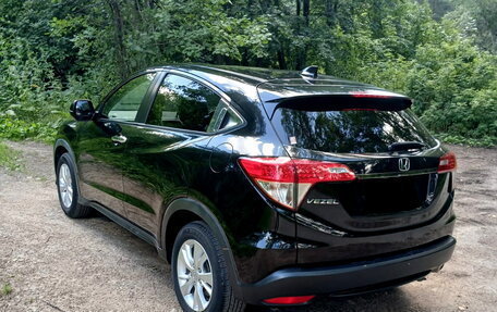 Honda Vezel, 2019 год, 1 870 000 рублей, 2 фотография