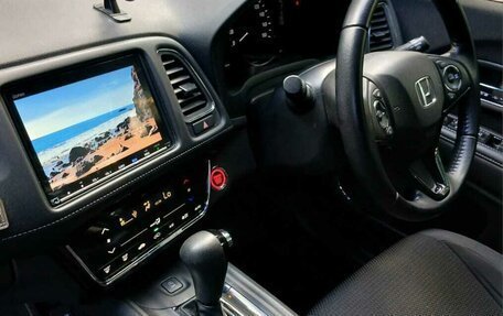 Honda Vezel, 2019 год, 1 870 000 рублей, 5 фотография