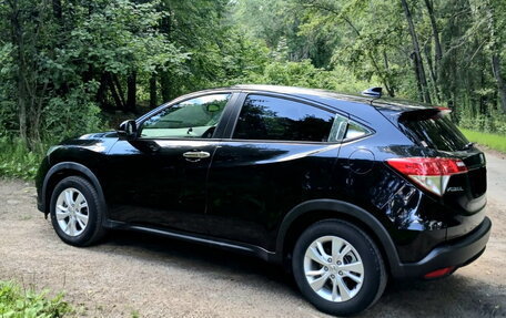 Honda Vezel, 2019 год, 1 870 000 рублей, 4 фотография