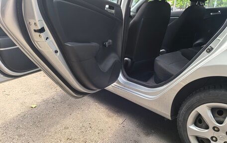 Hyundai Solaris II рестайлинг, 2013 год, 960 000 рублей, 13 фотография