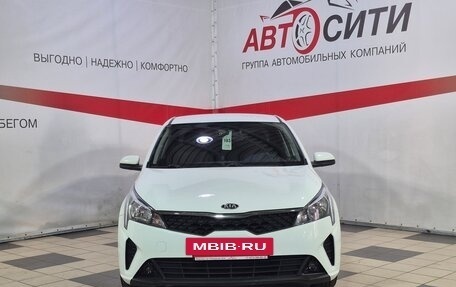 KIA Rio IV, 2020 год, 1 372 000 рублей, 2 фотография