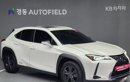 Lexus UX I, 2020 год, 2 369 000 рублей, 3 фотография