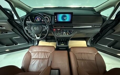 Honda Odyssey IV, 2022 год, 3 150 000 рублей, 8 фотография
