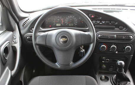 Chevrolet Niva I рестайлинг, 2013 год, 547 000 рублей, 16 фотография
