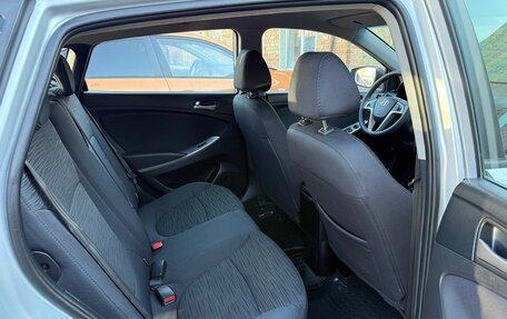 Hyundai Solaris II рестайлинг, 2015 год, 1 070 000 рублей, 19 фотография