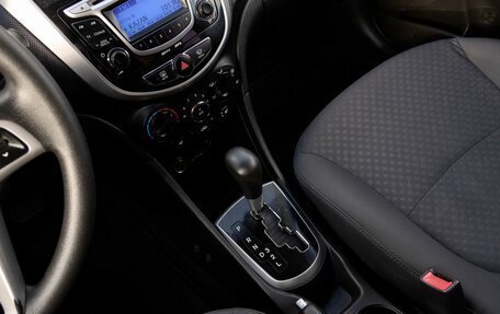 Hyundai Solaris II рестайлинг, 2011 год, 695 000 рублей, 8 фотография