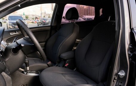 Hyundai Solaris II рестайлинг, 2011 год, 695 000 рублей, 12 фотография