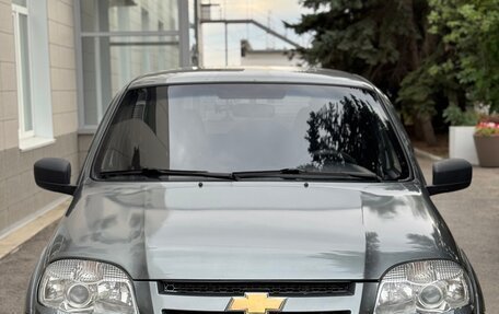 Chevrolet Niva I рестайлинг, 2012 год, 600 000 рублей, 2 фотография