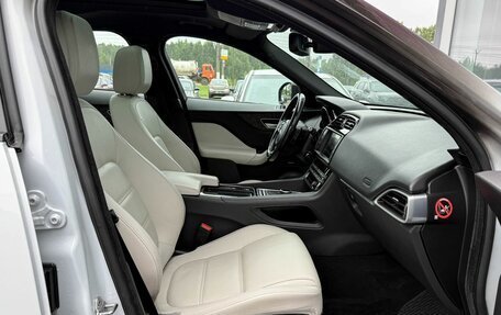 Jaguar F-Pace, 2016 год, 2 515 000 рублей, 17 фотография