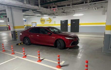 Toyota Camry, 2021 год, 3 200 000 рублей, 4 фотография