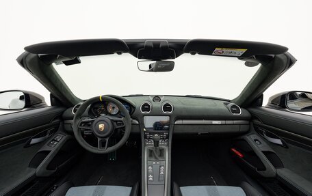 Porsche 718 Spyder, 2025 год, 21 000 000 рублей, 17 фотография