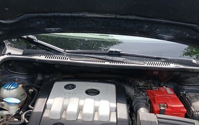 Volkswagen Touran III, 2008 год, 850 000 рублей, 1 фотография
