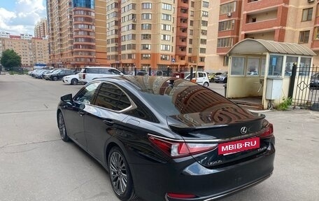Lexus ES VII, 2020 год, 3 770 000 рублей, 4 фотография