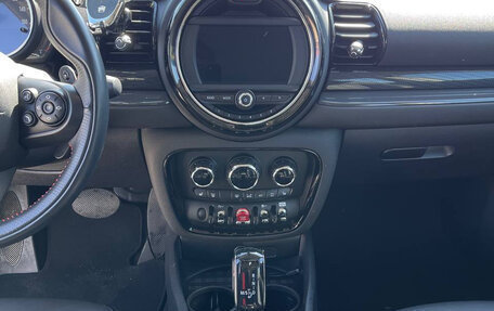 MINI Clubman, 2019 год, 2 400 000 рублей, 9 фотография