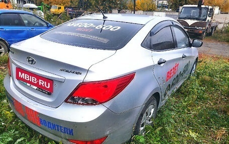 Hyundai Solaris II рестайлинг, 2015 год, 400 000 рублей, 6 фотография