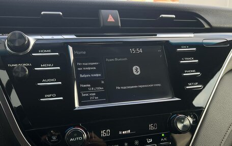 Toyota Camry, 2019 год, 2 200 000 рублей, 13 фотография