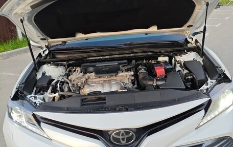 Toyota Camry, 2019 год, 2 250 000 рублей, 9 фотография