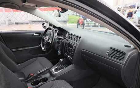 Volkswagen Jetta VI, 2013 год, 869 000 рублей, 20 фотография