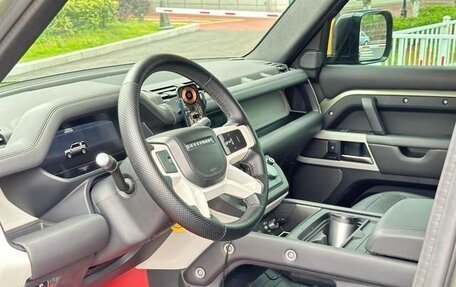 Land Rover Defender II, 2021 год, 7 480 000 рублей, 7 фотография
