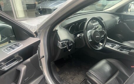 Jaguar F-Pace, 2018 год, 2 915 588 рублей, 6 фотография