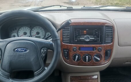 Ford Escape II, 2003 год, 430 000 рублей, 17 фотография