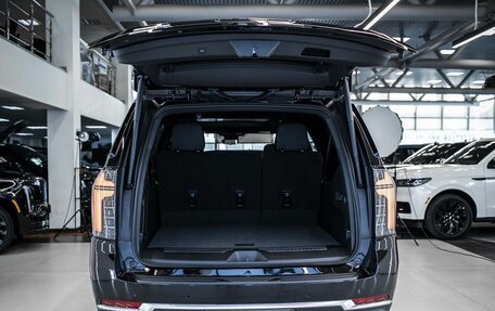 Chevrolet Suburban, 2025 год, 15 580 000 рублей, 8 фотография