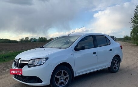 Renault Logan II, 2015 год, 550 000 рублей, 2 фотография
