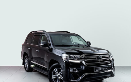 Toyota Land Cruiser 200, 2018 год, 6 700 000 рублей, 3 фотография