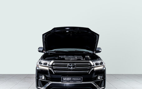 Toyota Land Cruiser 200, 2018 год, 6 700 000 рублей, 7 фотография