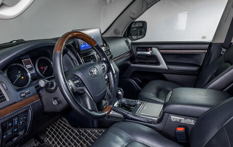 Toyota Land Cruiser 200, 2018 год, 6 700 000 рублей, 10 фотография