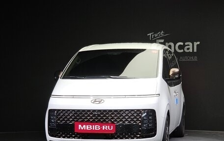 Hyundai Staria, 2023 год, 4 687 369 рублей, 2 фотография