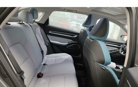Geely Emgrand, 2024 год, 2 393 990 рублей, 5 фотография