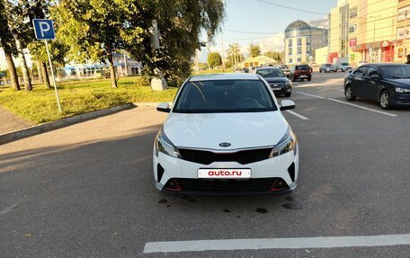 KIA Rio IV, 2020 год, 1 000 000 рублей, 2 фотография