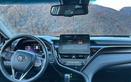 Toyota Camry, 2023 год, 3 950 000 рублей, 9 фотография