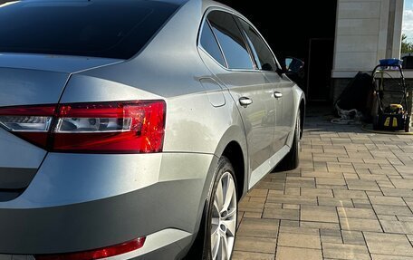 Skoda Superb III рестайлинг, 2021 год, 3 000 000 рублей, 3 фотография