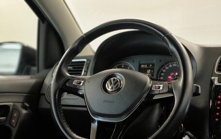 Volkswagen Polo VI (EU Market), 2017 год, 1 150 000 рублей, 10 фотография