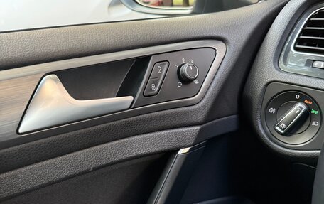 Volkswagen Golf VII, 2018 год, 2 390 000 рублей, 11 фотография