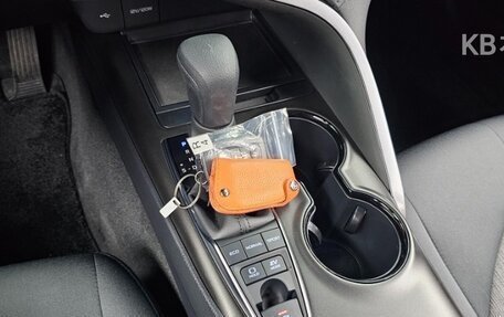 Toyota Camry, 2022 год, 2 369 000 рублей, 9 фотография