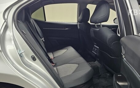 Toyota Camry, 2022 год, 2 369 000 рублей, 12 фотография