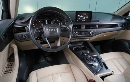 Audi A4, 2018 год, 1 999 000 рублей, 6 фотография