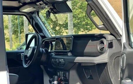 Jeep Wrangler, 2025 год, 6 000 000 рублей, 30 фотография