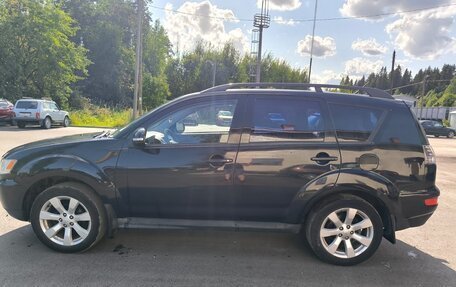 Mitsubishi Outlander III рестайлинг 3, 2011 год, 1 400 000 рублей, 5 фотография