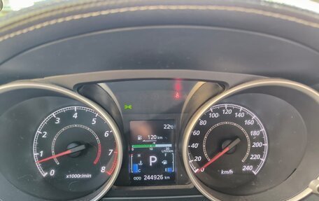 Mitsubishi Outlander III рестайлинг 3, 2011 год, 1 400 000 рублей, 10 фотография