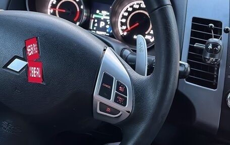Mitsubishi Outlander III рестайлинг 3, 2011 год, 1 400 000 рублей, 11 фотография