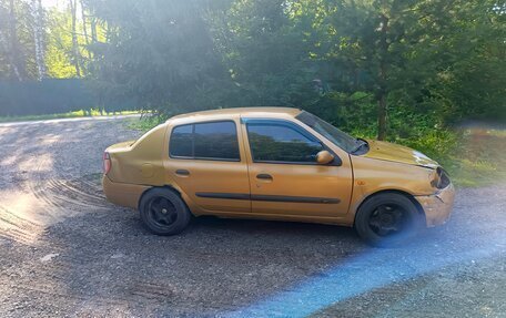 Renault Clio III, 2001 год, 65 000 рублей, 2 фотография