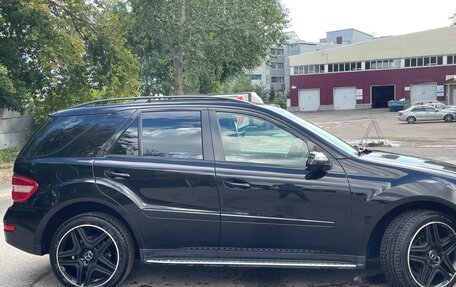 Mercedes-Benz M-Класс, 2010 год, 1 700 000 рублей, 2 фотография